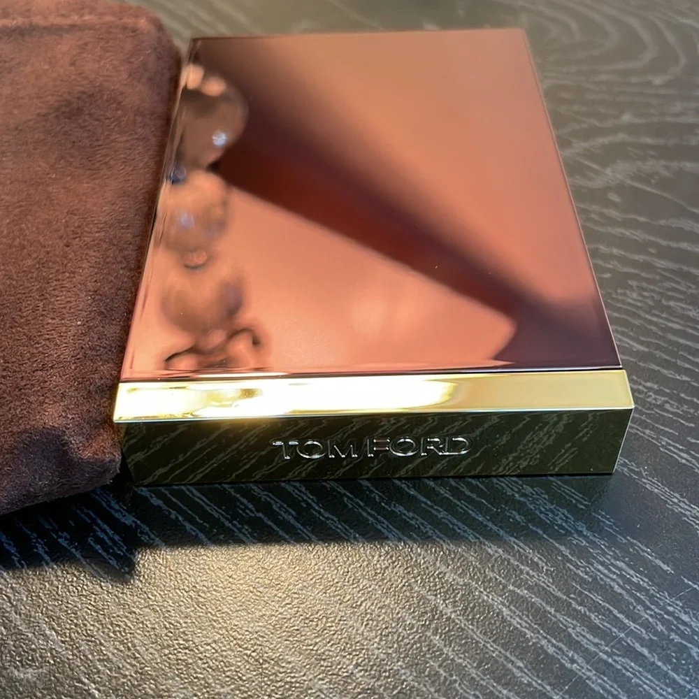 TOM FORD EYE COLOR QUAD Honeymoon 04